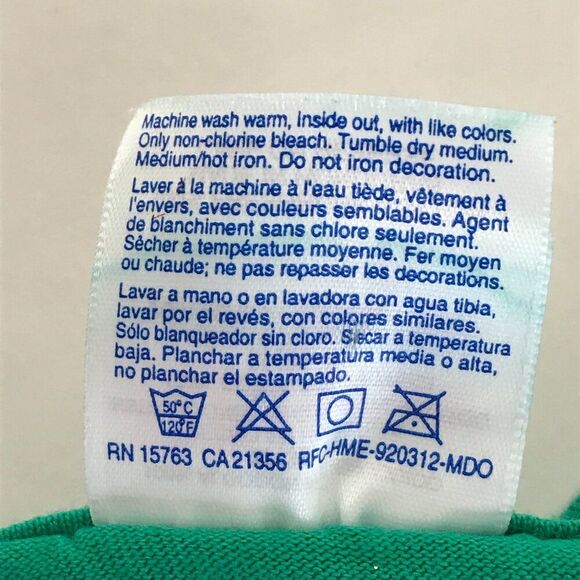 Vintage Hanes Mele Kalikimaka Hawaiian Poinsettia Tee Women's Medium Christmas - Picture 11 of 11